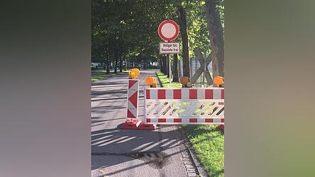 Das Schild des Anstoßes: Mittlerweile wurden die fehlerhaften Verkehrszeichen gegen neue ausgetauscht - diesmal mit korrekter Beschriftung.