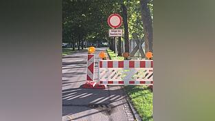 Das Schild des Anstoßes: Mittlerweile wurden die fehlerhaften Verkehrszeichen gegen neue ausgetauscht - diesmal mit korrekter Beschriftung.