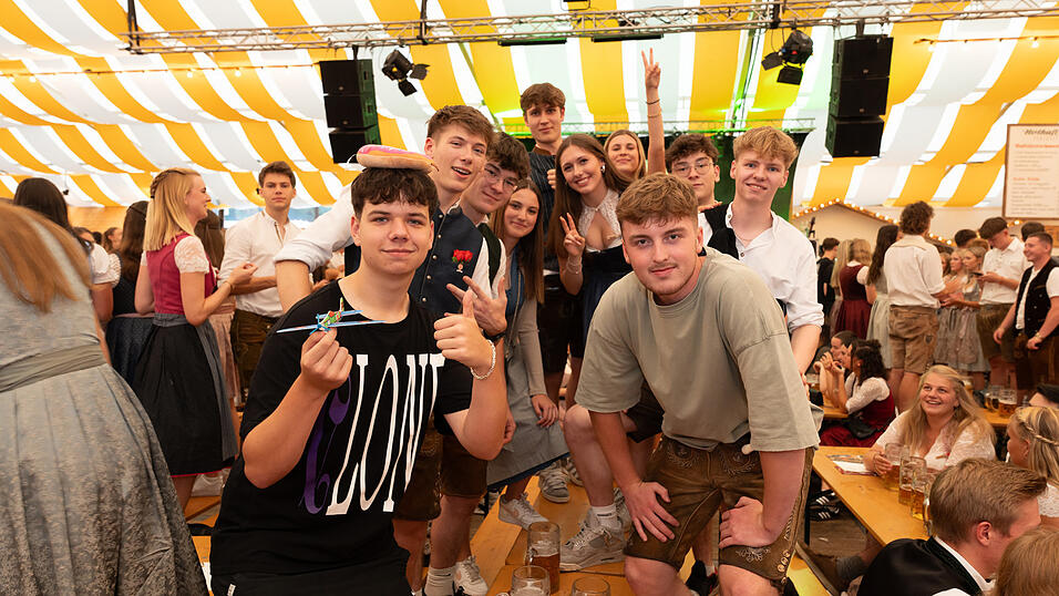 Die Partybilder vom Montag, 19. August, aus dem Festzelt Nothaft. Die Partybilder vom Montag, 19. August, aus dem Festzelt Nothaft.