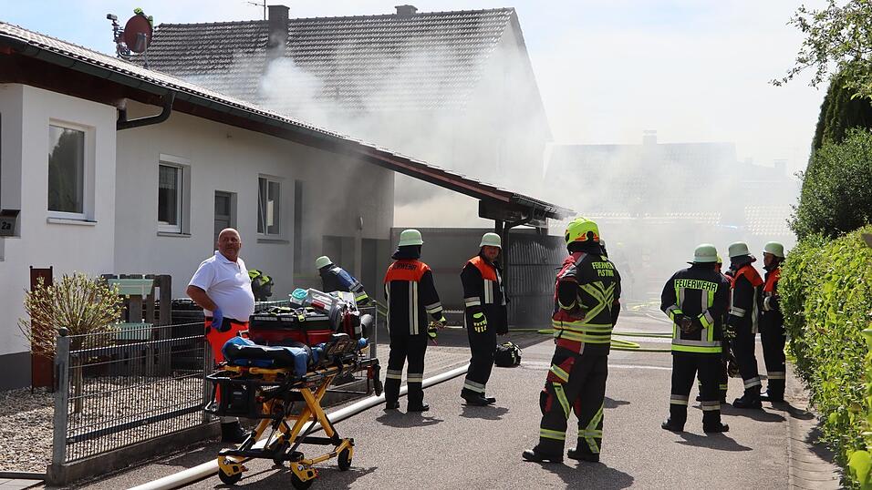Es kam zu einer starken Rauchentwicklung. Es kam zu einer starken Rauchentwicklung.