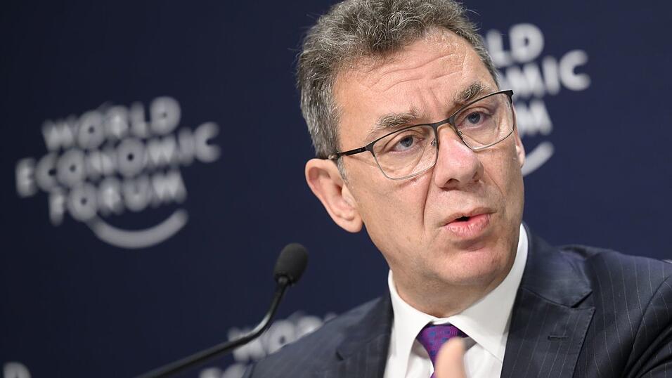 Pfizer-Chef Albert Bourla ist &uuml;ber die Sparvorgaben der Bundesregierung ver&auml;rgert. 8Archivbild)