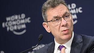 Pfizer-Chef Albert Bourla ist über die Sparvorgaben der Bundesregierung verärgert. 8Archivbild) Pfizer-Chef Albert Bourla ist über die Sparvorgaben der Bundesregierung verärgert. 8Archivbild)