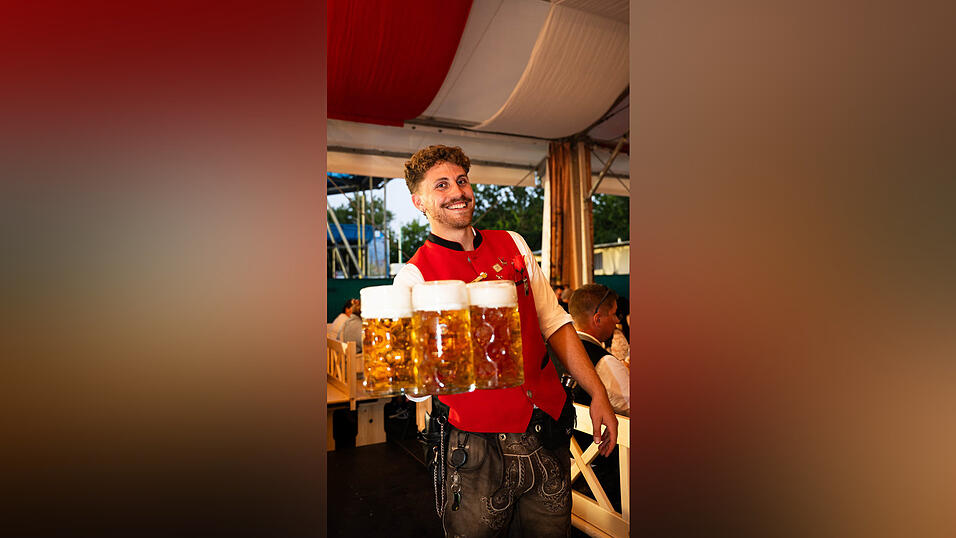 Die Partybilder vom Donnerstag, 13. August, aus dem Festzelt Greindl. Die Partybilder vom Donnerstag, 13. August, aus dem Festzelt Greindl.
