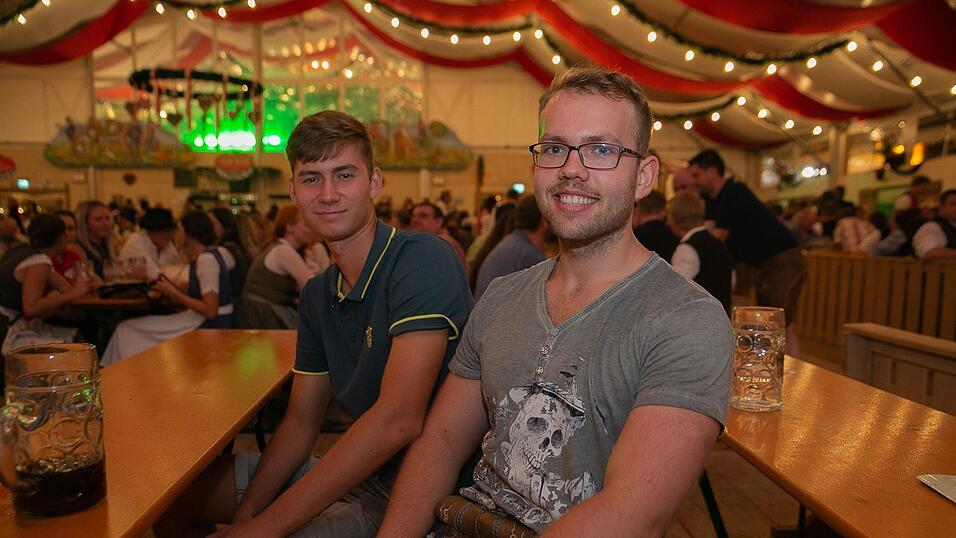 Die Partybilder von Donnerstag, 18. August 2022, aus dem Festzelt Greindl.