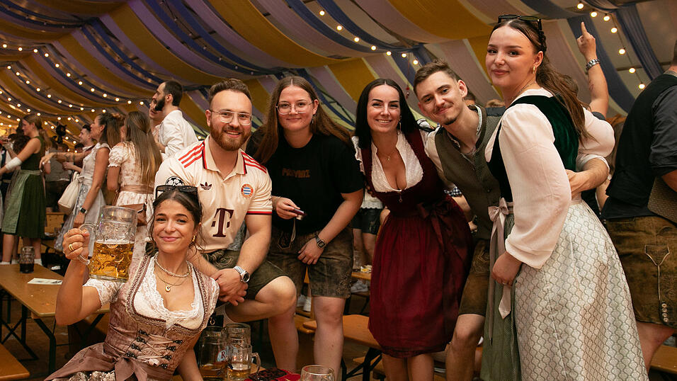 Die Partybilder vom Freitag, 15. August, aus dem Festzelt Reisinger. Die Partybilder vom Freitag, 15. August, aus dem Festzelt Reisinger.