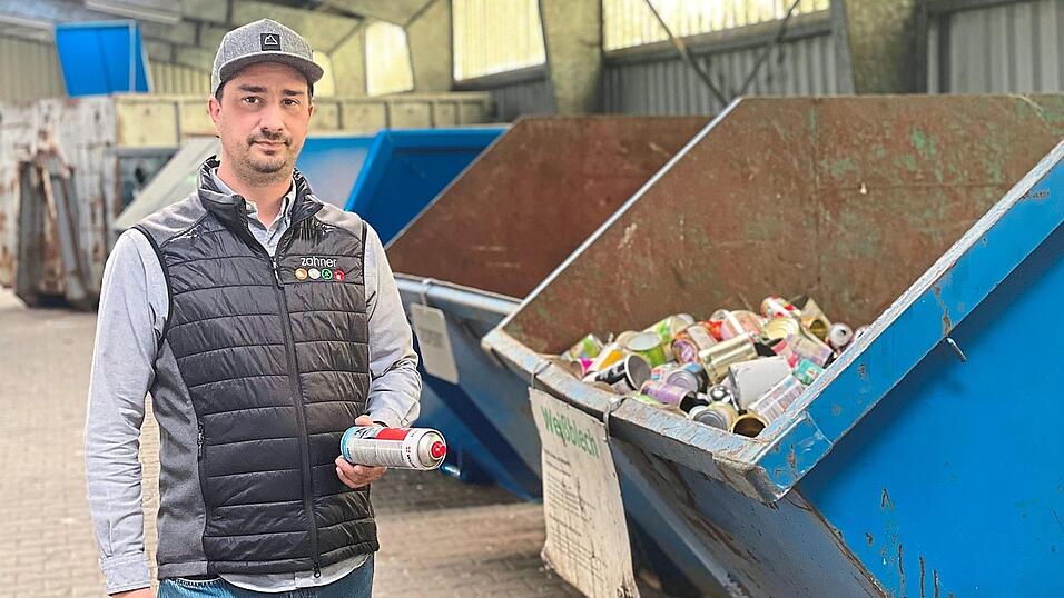 Es ist entscheidend, den Hausm&uuml;ll zu trennen, sagt Sebastian Zahner. Dies spart Kosten und entlastet die Umwelt. Bei Fragen informieren die Kreiswerke Cham (09971/78-569).