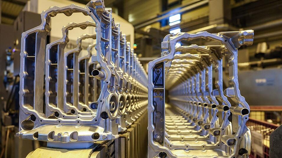 Branchenexperten sehen gute Chancen f&uuml;r Autozulieferer, sich neue Gesch&auml;ftsfelder im R&uuml;stungsbereich zu erschlie&szlig;en. Etwa mit der Fertigung von Karosserieteilen, Antriebskomponenten aber auch Fahrzeug- und Assistenzsystemen. (Symbolbild)