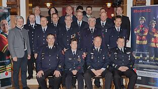 Seit bereits 40 Jahren &uuml;ben diese Aktiven den Feuerwehrdienst aus.