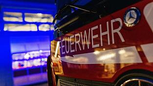 Ein Einsatzfahrzeug der Feuerwehr. Ein Einsatzfahrzeug der Feuerwehr.