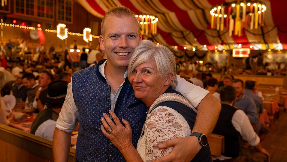 Die Partybilder vom Freitag, 9. August 2024, aus dem Festzelt Kr&ouml;nner.