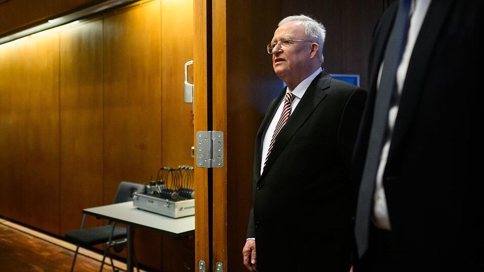 Im Investorenprozess zum Dieselskandal sagte der frühere VW-Boss Martin Winterkorn als Zeuge aus. (Archivbild) Im Investorenprozess zum Dieselskandal sagte der frühere VW-Boss Martin Winterkorn als Zeuge aus. (Archivbild)