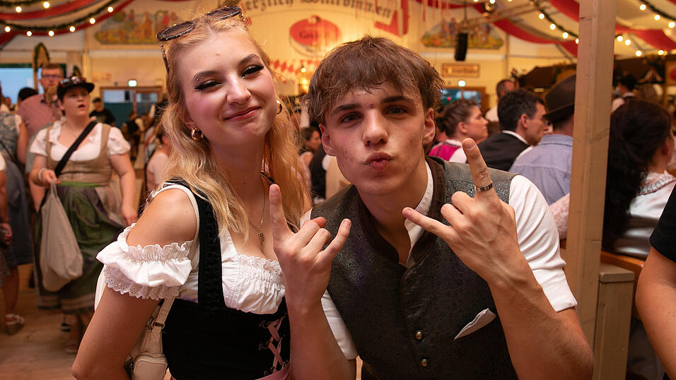 Die Partybilder vom Freitag, 8. August, aus dem Festzelt Greindl. Die Partybilder vom Freitag, 8. August, aus dem Festzelt Greindl.