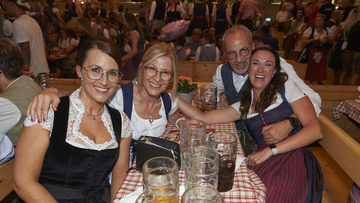 Die Partybilder vom Samstag, 13. August 2022, aus dem Festzelt Lechner.