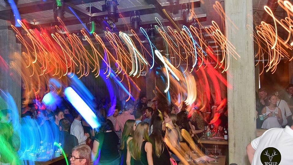 'Hoch die Hände, Wochenende' - so 'Wuid' wurde gefeiert in Straubing. 'Hoch die Hände, Wochenende' - so 'Wuid' wurde gefeiert in Straubing.