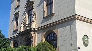 Das Amtsgerichtsgebäude in der Amanstraße in Deggendorf. Das Amtsgerichtsgebäude in der Amanstraße in Deggendorf.