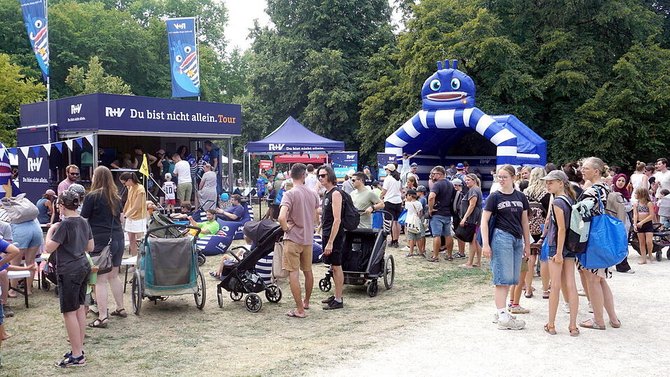 Familien strömten am Sonntag zum Regensburger Kinderbürgerfest im Stadtpark. Familien strömten am Sonntag zum Regensburger Kinderbürgerfest im Stadtpark.
