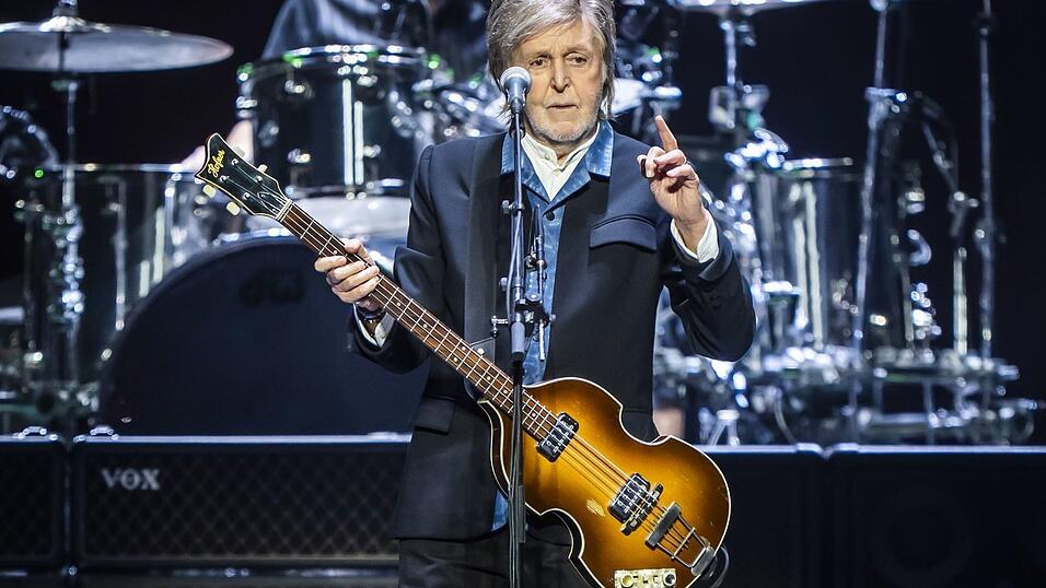 Paul McCartney ist nur einer von vielen britischen Künstlern, die ihre Sorge über eine mögliche Änderung im Urheberrecht zugunsten von KI-Unternehmen geäußert haben. (Archivbild) Paul McCartney ist nur einer von vielen britischen Künstlern, die ihre Sorge über eine mögliche Änderung im Urheberrecht zugunsten von KI-Unternehmen geäußert haben. (Archivbild)
