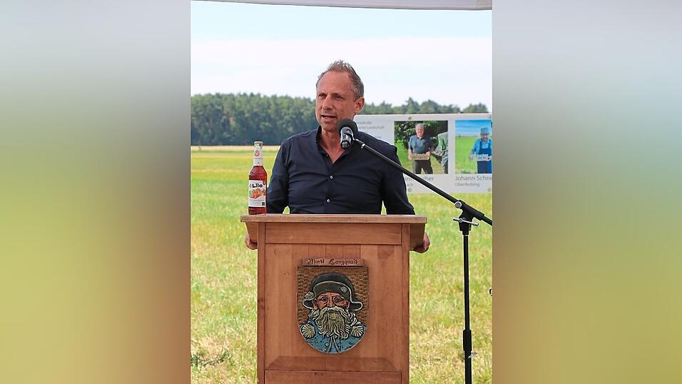 Hoher Besuch in Niederleierndorf: Staatsminister Thorsten Glauber.