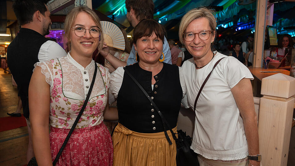 Die Partybilder vom Donnerstag, 17. August 2023, aus dem Festzelt Reisinger. Die Partybilder vom Donnerstag, 17. August 2023, aus dem Festzelt Reisinger.