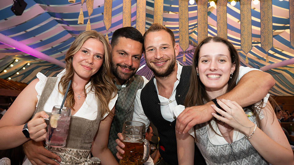 Die Partybilder vom Mittwoch, 12. August, aus dem Festzelt Wenisch. Die Partybilder vom Mittwoch, 12. August, aus dem Festzelt Wenisch.