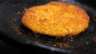 Fällt das «Schnitzel» fürs Veggie-Regal weg, müsste Rügenwalder Mühle viele Produkte neu benennen. (Symbolbild)