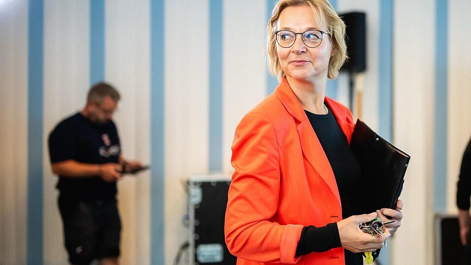 Ex-BSW-Landesvorsitzende Katja Wolf will mit einer neuen Partei und Fraktion an den Start gehen. Ex-BSW-Landesvorsitzende Katja Wolf will mit einer neuen Partei und Fraktion an den Start gehen.