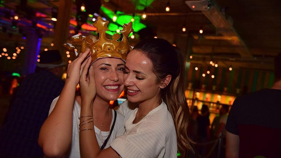 'Hoch die Hände, Wochenende' - so 'Wuid' wurde gefeiert in Straubing. 'Hoch die Hände, Wochenende' - so 'Wuid' wurde gefeiert in Straubing.