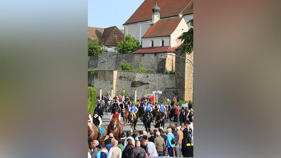 613 Jahre Kötztinger Pfingstritt 613 Jahre Kötztinger Pfingstritt