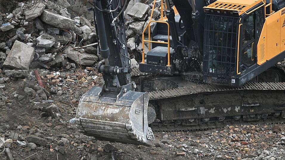 Der Staat will gewaltige Milliardensummen in Stra&szlig;en, Schienen und Verteidigung stecken, das d&uuml;rfte die Konjunktur befl&uuml;geln.