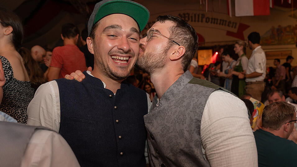 Die Partybilder vom Samstag, 19. August 2023, aus dem Festzelt Greindl. Die Partybilder vom Samstag, 19. August 2023, aus dem Festzelt Greindl.