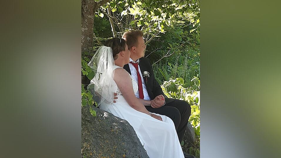 Dort l&auml;sst das Brautpaar auch mehrere Fotos von sich anfertigen.