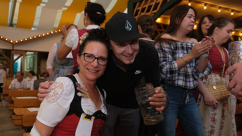 Die Partybilder vom Mittwoch, 16. August 2023, aus dem Festzelt Nothaft. Die Partybilder vom Mittwoch, 16. August 2023, aus dem Festzelt Nothaft.