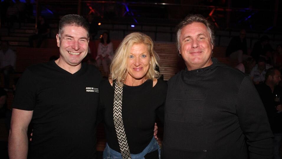 Auf der Eskara &Uuml;30-Party in Essenbach war wieder viel los.