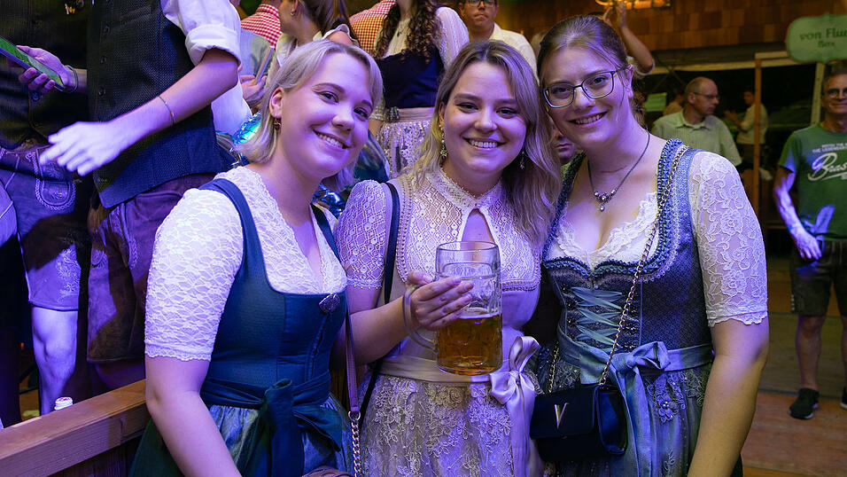 Die Partybilder vom Samstag, 16. August, aus dem Festzelt Weckmann. Die Partybilder vom Samstag, 16. August, aus dem Festzelt Weckmann.