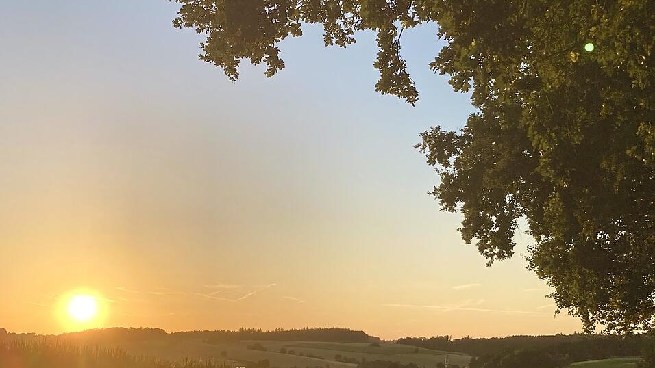 Sonnenuntergang &uuml;ber Veitsbuch.