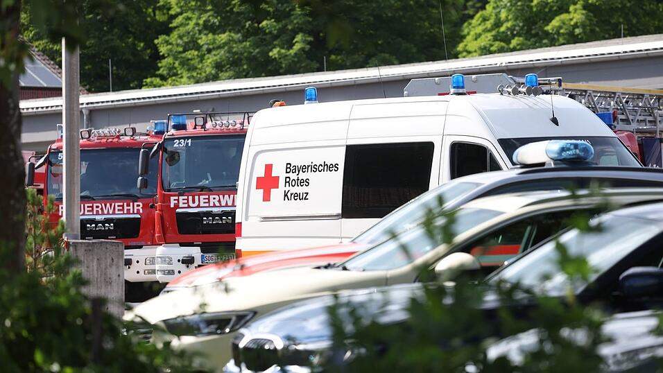 Zahlreiche Rettungskräfte waren im Einsatz. Zahlreiche Rettungskräfte waren im Einsatz.