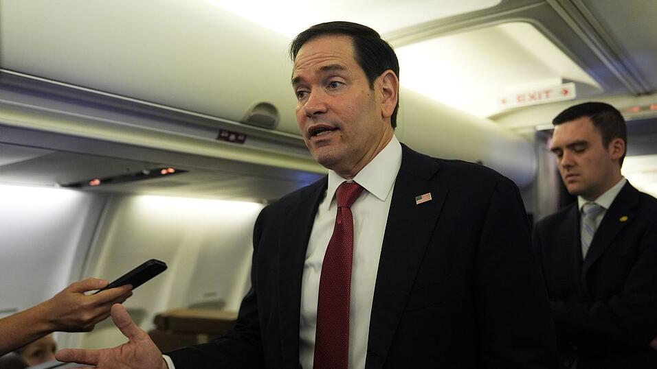 Aus Sicht von US-Außenminister Marco Rubio kann das Aushandeln eines Rahmenabkommens zur Lösung des Iran-Kriegs noch Tage dauern. Aus Sicht von US-Außenminister Marco Rubio kann das Aushandeln eines Rahmenabkommens zur Lösung des Iran-Kriegs noch Tage dauern.