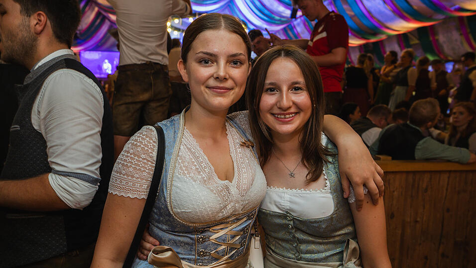 Die Partybilder vom Donnerstag, 15. August 2024, aus dem Festzelt Weckmann. Die Partybilder vom Donnerstag, 15. August 2024, aus dem Festzelt Weckmann.