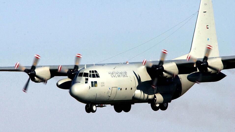 Transportflugzeug abgestürzt (Symbolbild) Transportflugzeug abgestürzt (Symbolbild)