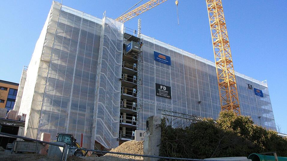 Das Bauprojekt Nummer 1 im Landkreis Cham ist das Robert-Schuman-Gymnasium. Acht Millionen Euro stehen daf&uuml;r im Haushalt.