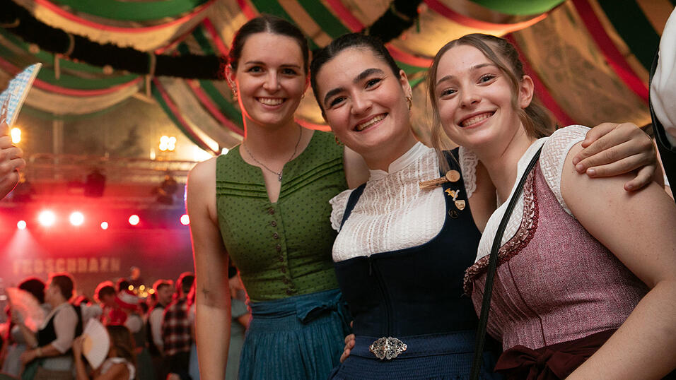 Die Partybilder vom Donnerstag, 14. August, aus dem Festzelt Weckmann. Die Partybilder vom Donnerstag, 14. August, aus dem Festzelt Weckmann.