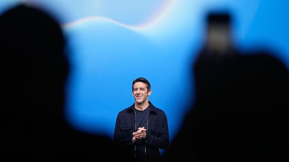 Das aufklappbare iPhone ist die erste große Wette des Konzerns unter dem neuen Chef John Ternus. Das aufklappbare iPhone ist die erste große Wette des Konzerns unter dem neuen Chef John Ternus.
