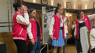 Die 'Pink Ladies Bande' ermittelte auf ihre Weise.