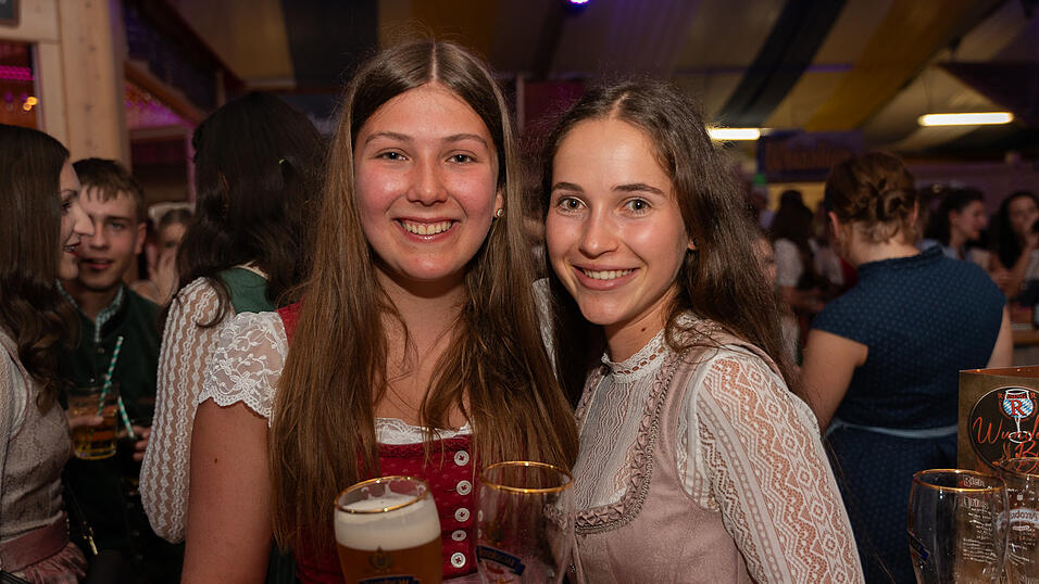 Die Partybilder vom Freitag, 11. August 2023, aus dem Festzelt Reisinger. Die Partybilder vom Freitag, 11. August 2023, aus dem Festzelt Reisinger.