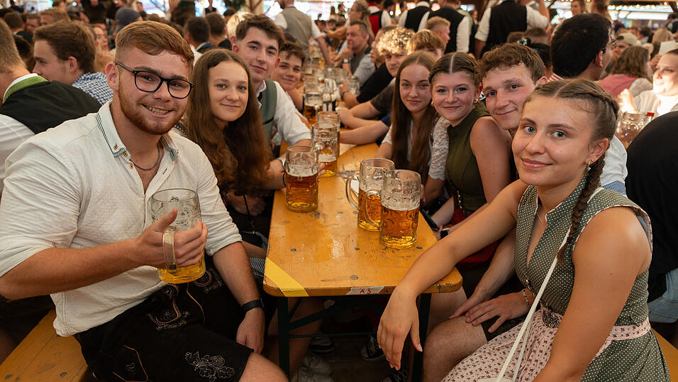 Die Partybilder vom Samstag, 19. August 2023, aus dem Festzelt Nothaft. Die Partybilder vom Samstag, 19. August 2023, aus dem Festzelt Nothaft.