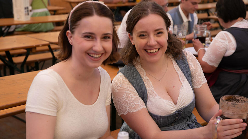 Die Partybilder vom Sonntag, 10. August, aus dem Festzelt Reisinger. Die Partybilder vom Sonntag, 10. August, aus dem Festzelt Reisinger.