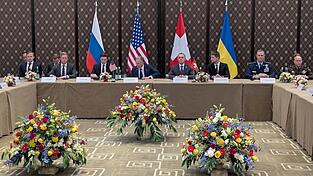 Moskau und Kiew tauschen nach Angaben des russischen Chefunterh&auml;ndlers Wladimir Medinski Hunderte Kriegsgefangene im Rahmen von Vereinbarungen aus, die bei den j&uuml;ngsten Verhandlungen in Genf erzielt wurden. (Archivbild)