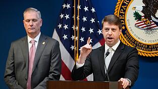 Ein 18-J&auml;hriger soll laut FBI einen Terroranschlag an Silvester geplant haben.