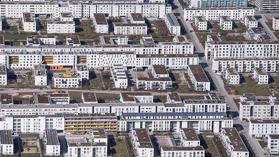 Eine M&uuml;nchner Wohnanlage. In der Landeshauptstadt gibt es quasi keine Wohnungen mehr f&uuml;r weniger als zw&ouml;lf Euro Miete pro Quadratmeter. (Symbolbild)