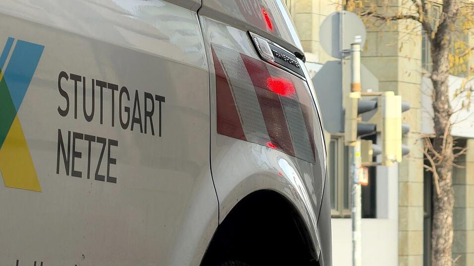 Nach Angaben des Netzbetreibers Stuttgart Netze war ein Spannungsabfall im Hochspannungsbereich Grund f&uuml;r den Ausfall.